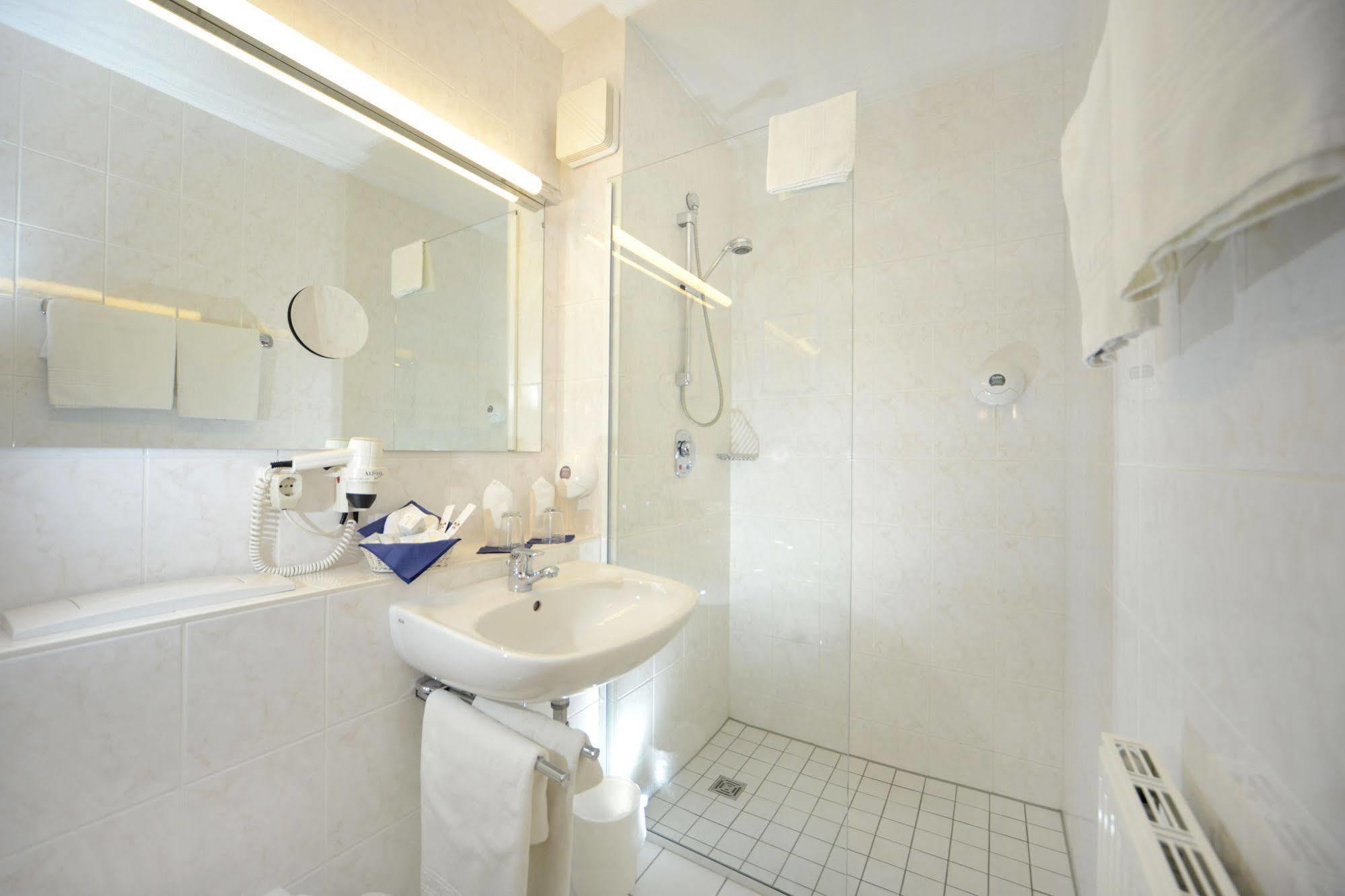 Hotel Bavaria Brehna المظهر الخارجي الصورة