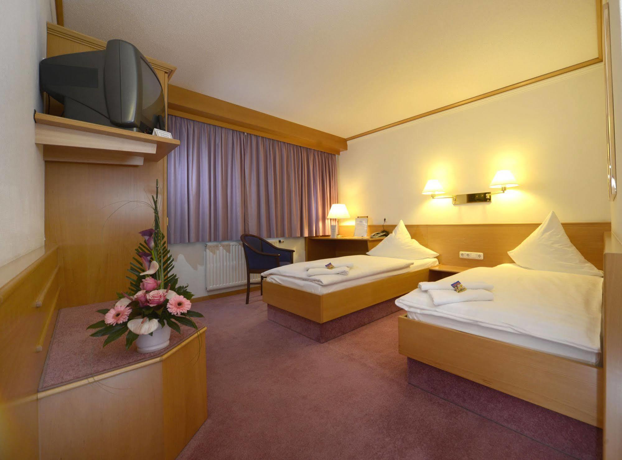 Hotel Bavaria Brehna المظهر الخارجي الصورة
