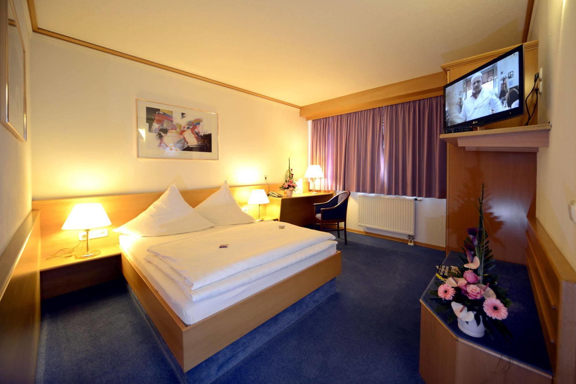 Hotel Bavaria Brehna المظهر الخارجي الصورة
